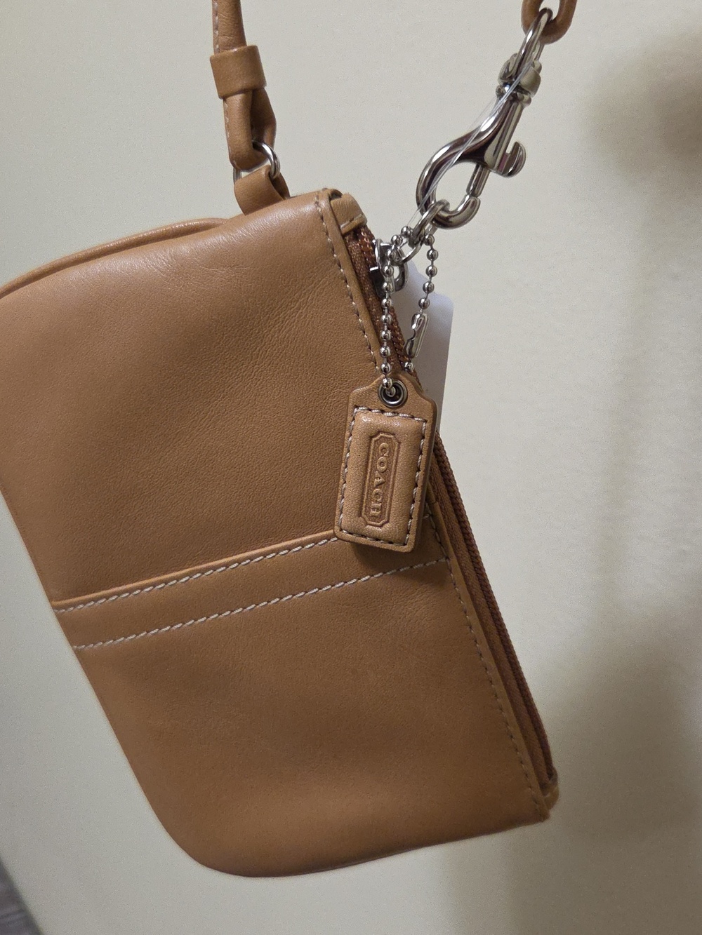 Coach Tan Butter Smooth Leather Wrislet Wallet Coin Purse Small - Picture 13 of 13